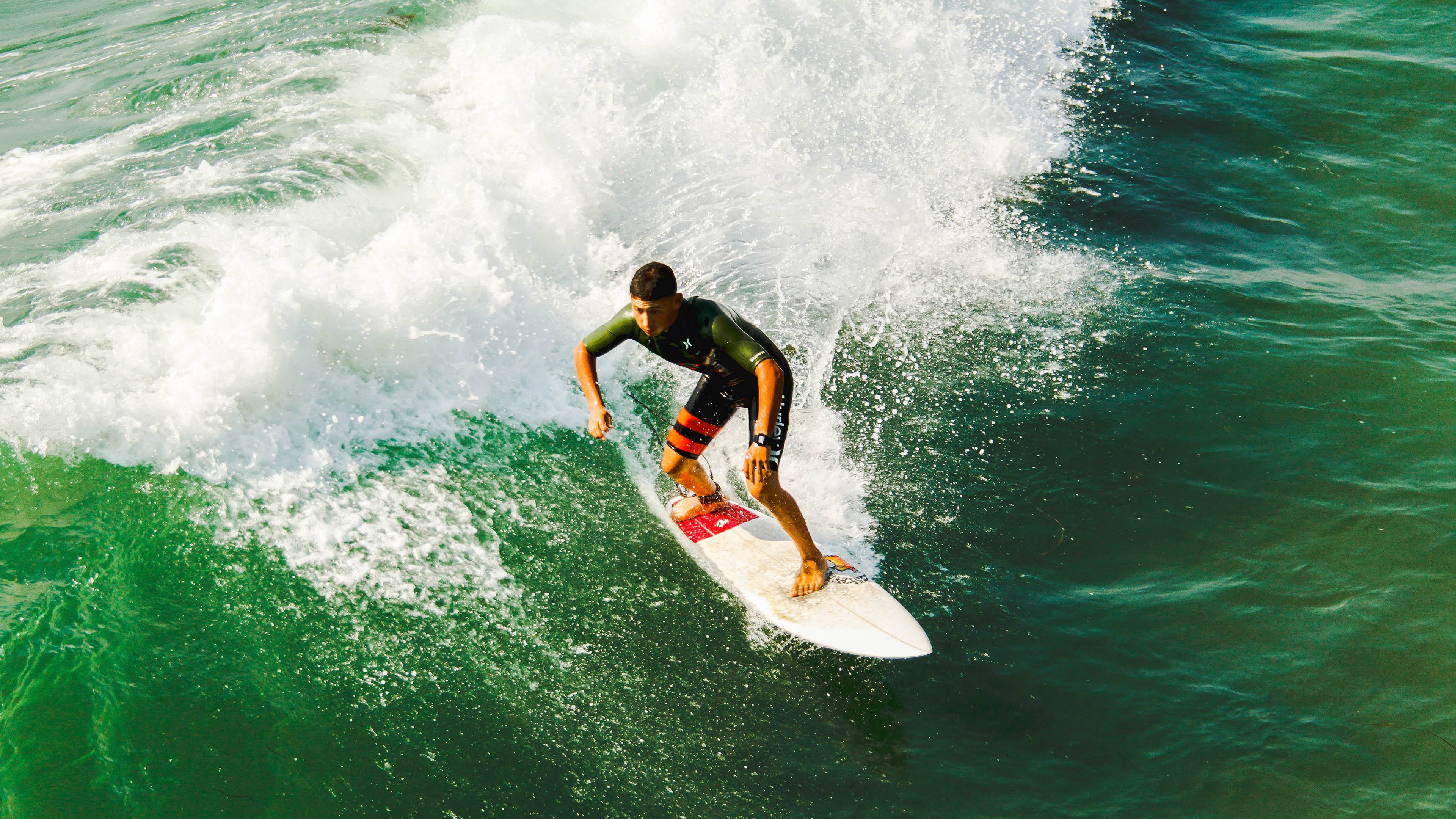 他的“硬汉”风格和“不屈”精神，赢得了全联盟的尊敬！，硬汉的特征