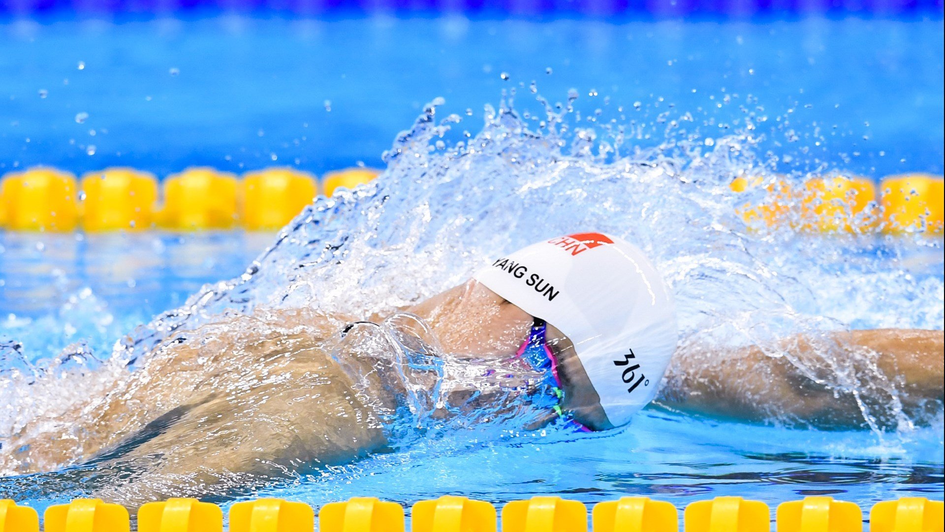 智能数据分析：提升比赛中的战略水平，智能化数据平台